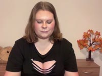 I love to tease, laugh and make you feel like the only man in the world. I can be your cute girlfriend or your slightly naughty fantasy