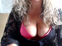 Im a hot girl, and i know what i want!And that is a girl of boy that is also very horney all day long! 24/7i want to lick your pussy so hard girl.Your kock deep in my mouth boy.and boys are you in for a three some? i do!!!!