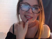 I am a mature woman who loves to be naughty. Do you wanna get naughty together?