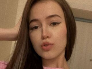 nude webcam ChloeeeAdams