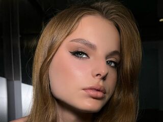chat room live web cam DoraWilliams