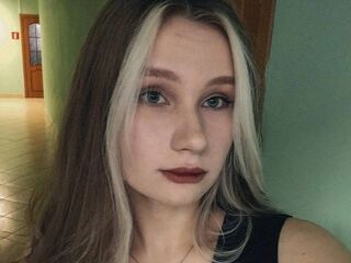 camwhore shaved pussy DorthyZurkus
