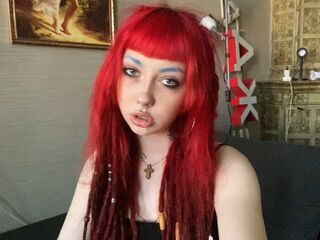 camgirl masturbating with vibrator KiaraSi