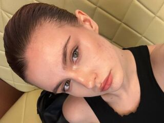 cam girl cam KlaraGogins