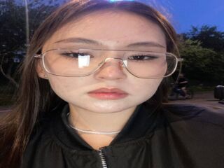 hot cam whore LauriMoradel