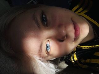 hot naked webcam girl PhyllisBrancato