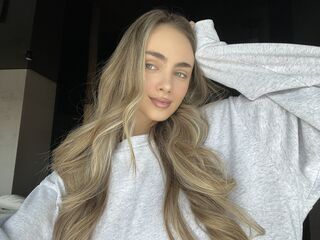 jasmin nude picture SaraLinton