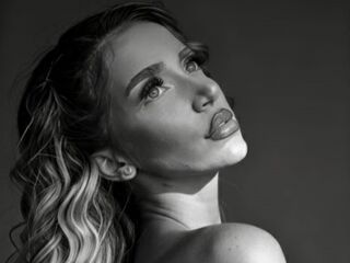 webcam bitch chat TiffanyAddams