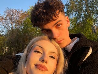 couple porn web cam JamesandAice