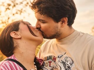 camgirl fucked in asshole SkyAndAxel