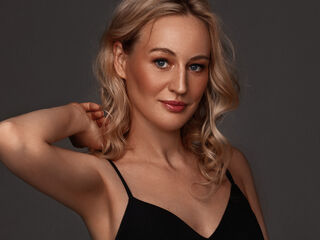 slave chat room AbeyAmaze