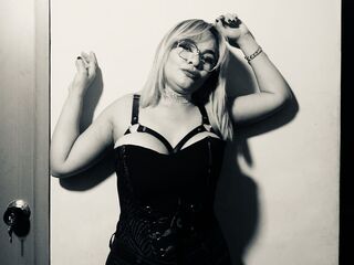 rubber fetish web cam BelliniSarah