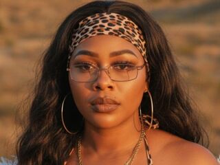 foot fetish livecam KarolaingGomes