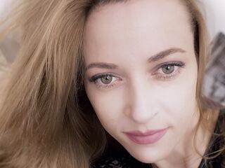 sexy live cam girl AdelineGreen