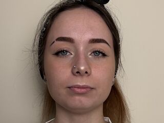 webcam babe chatroom AftonHickey