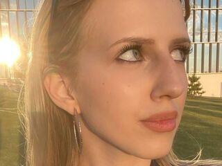 video chat AishaSpringstead