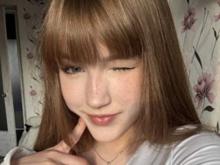 camwhore masturbating with sextoy AlberthaBack