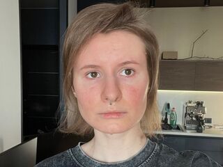 webcam live show AlessandraMillis