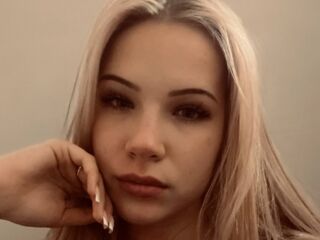 cam girl spreading pussy AletaKunde