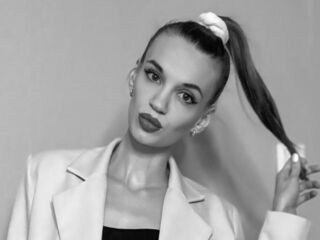 naughty cam girl masturbating with dildo AlexaSunchez