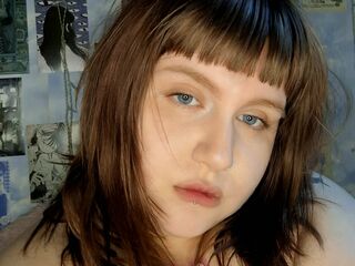 naked webcam girl fingering AliceBunn