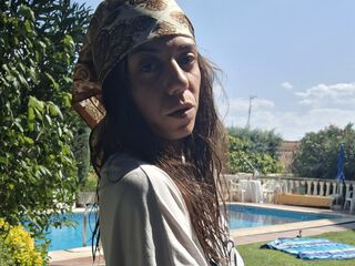 camgirl playing with dildo AliceSanz