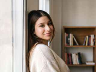 fingering girl webcam picture AlysaGagliano