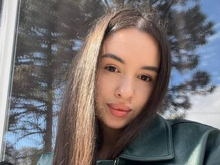 camgirl fingering shaved pussy AmberPocasangre