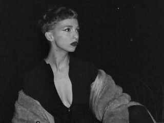 naked cam chatroom AniKali