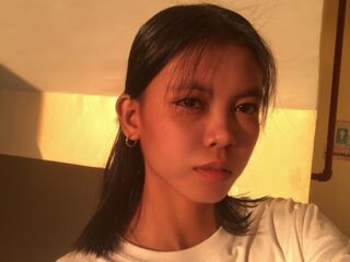 camgirl masturbating with sextoy AnnahGrace