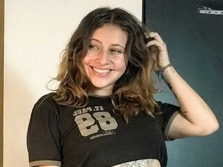 camgirl webcam AriBlossom