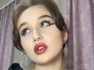 naked camgirl masturbating with vibrator AureliaDeperte