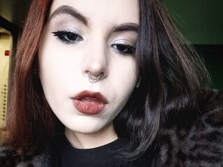 camgirl playing with sextoy BattyHaris