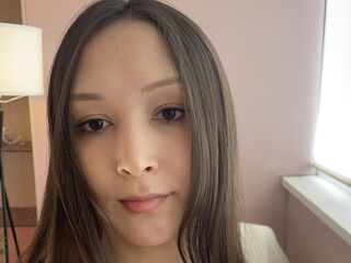 hot strip tease cam BellaRomanov