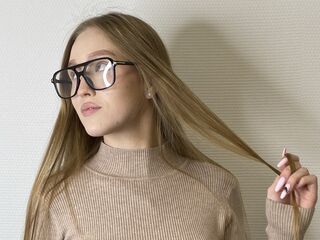 camslut fingering pussy BertaAnnarummo