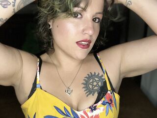 fingering girl chatroom BrattyBride