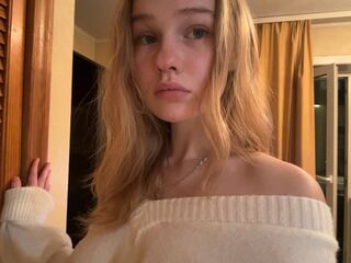 hot naked cam girl BrittaneyCreitz