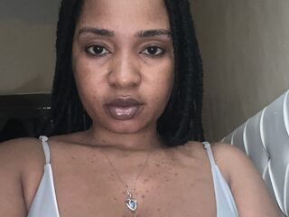 free livecam CarolineJames
