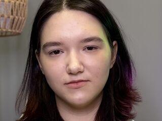 hot cam girl masturbating with dildo CecilleBonavita