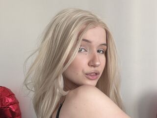 naked cam girl fingering pussy ChunBirdwell