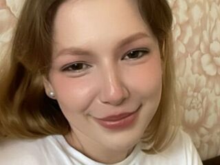 camgirl fingering pussy ChunYundt