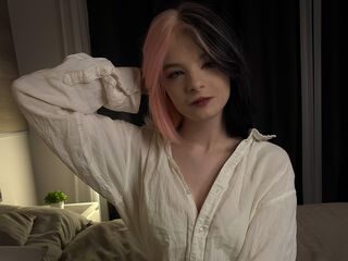 sexcam show ClaudineKrentz