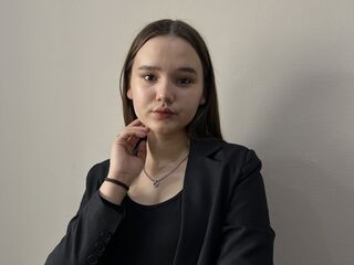 live chat CletaBooth