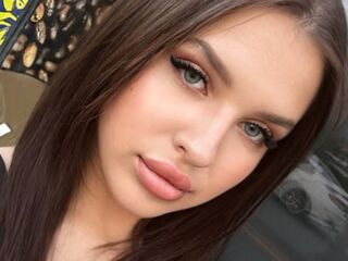 streaming live cam CoraLennox