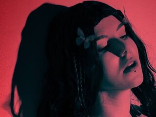 free nude cam CorlissFunston