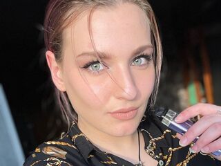 girl CristaStwell