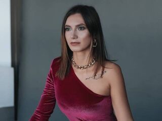 camslut naked DakotaRusso