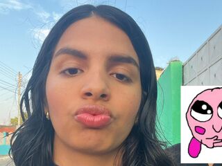 camslut video DaniMack