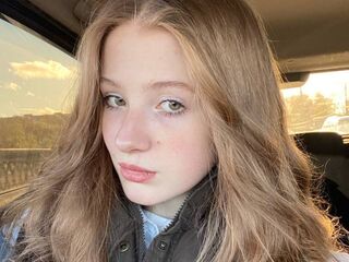 fingering webcam girl DaniellaSunshine