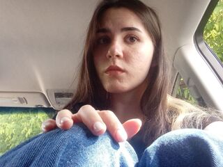 fingering cam girl DianneKinly
